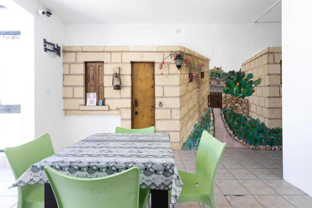 Tarona Guesthouse St. Paul's Bay Exterior foto